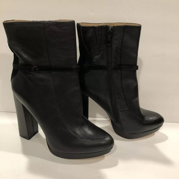 BCBGmaxazria Tabitha boots heels leather black 9 - Picture 3 of 13